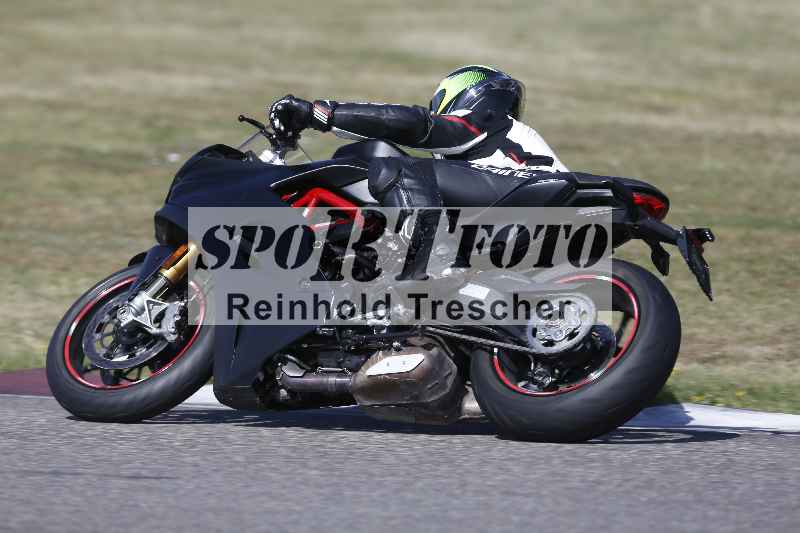 /21 17.06.2026  Ducati Schweiz Track Warmup ADR/Gruppe blau/8